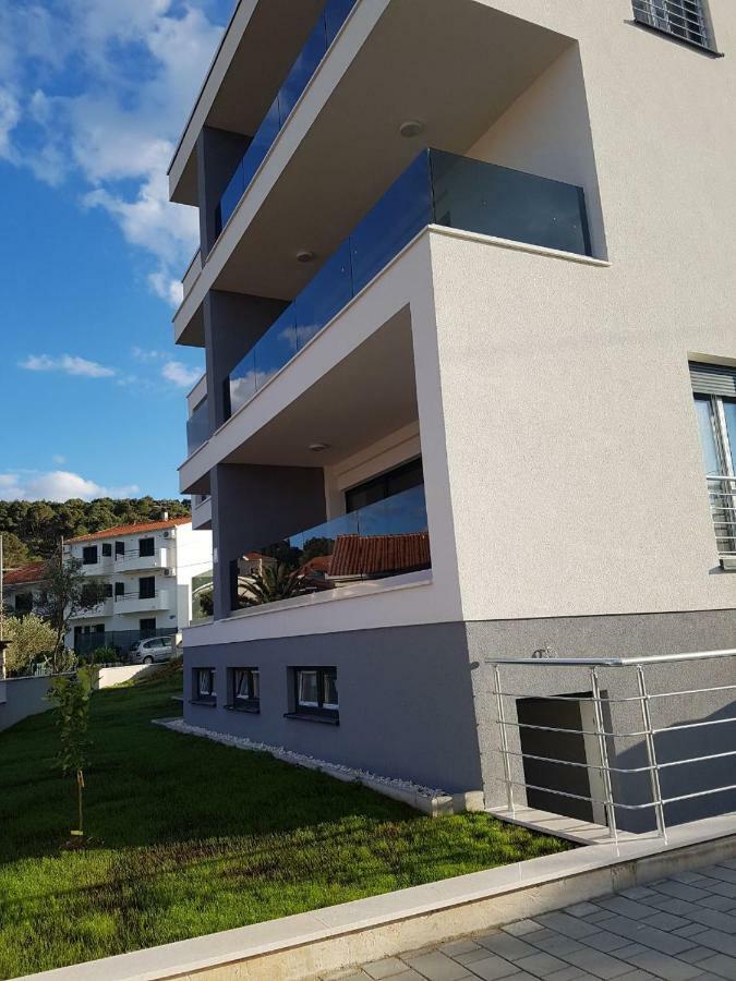 Petra'S Place - Sea View Apartment Slatine Εξωτερικό φωτογραφία