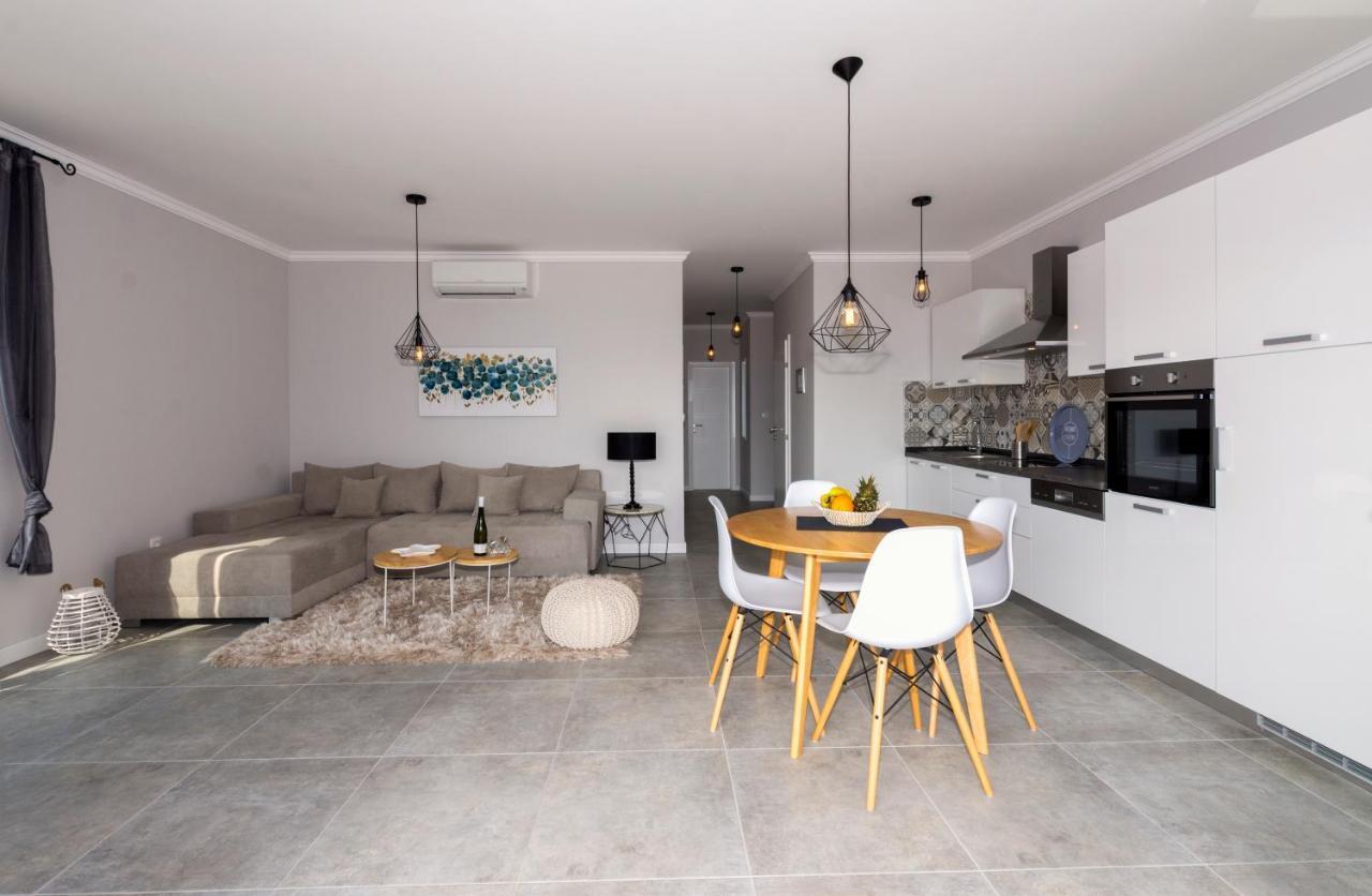 Petra'S Place - Sea View Apartment Slatine Εξωτερικό φωτογραφία